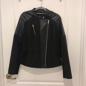 Artificial leather and fleece black jacket